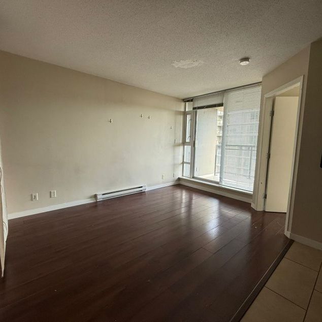 807 - 555 Delestre Ave Coquitlam BC V3K 0A9 - Photo 1