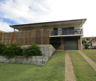 Elavated Home in West Gladstone - Photo 5