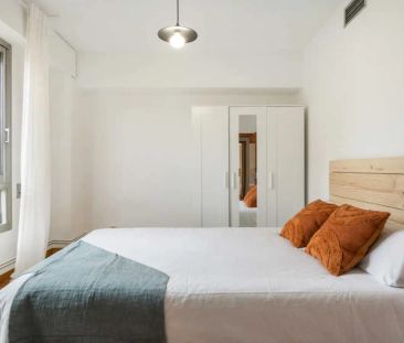 Room in a shared 10-bedroom apartment for rent in Atalaya. - Foto 2