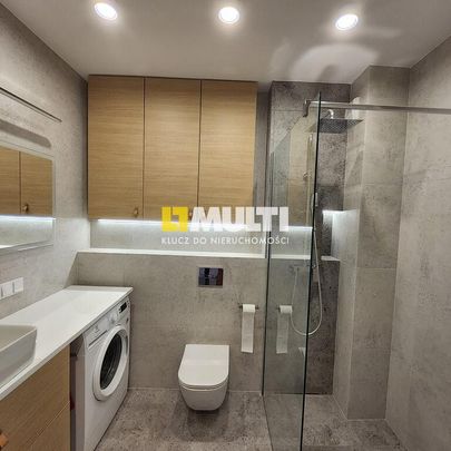 Komfortowe 2 pokoje z balkonem i garażem. - Zdjęcie 1