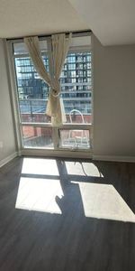 1 Bed + 1 Bed/Den Condo with Parking/Locker Incl - Photo 4