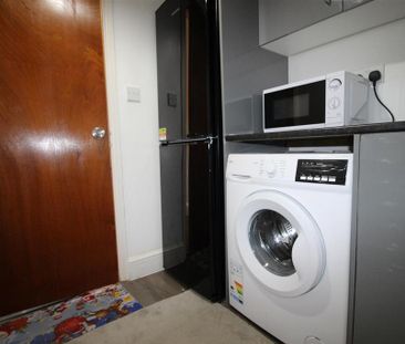 3 bedroom house share to rent - Photo 2