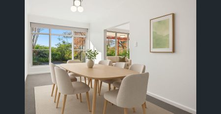 Classic family home in private setting - Photo 3