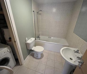 1 bedroom flat to rent - Photo 6