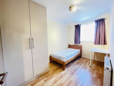 2 bedroom flat to rent - Photo 5