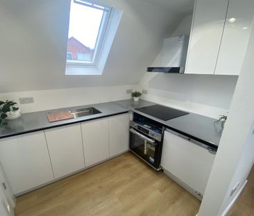 1 bedroom in a house share to rent - Photo 3