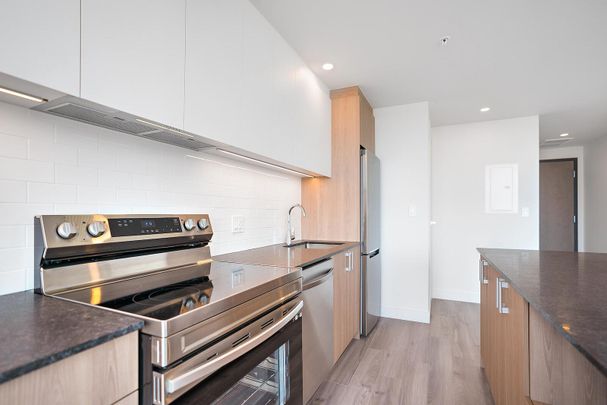 Rooted in luxury - Photo 1