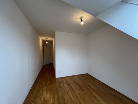 2 Zimmer Dachgeschoßwohnung in bester Lage - 1050 Wien! - Photo 5