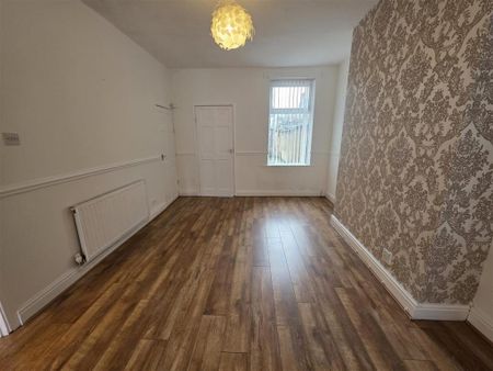 3 bedroom house to rent - Photo 2