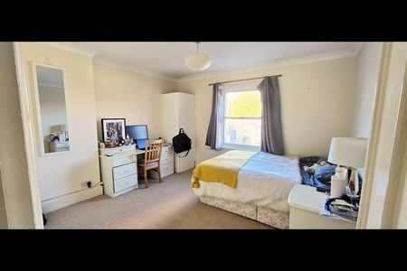 Room in a Shared Flat, St Stephen's Garden, W2 - Photo 5