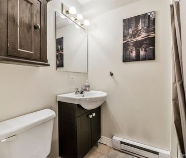 3540 Rue Loiselle, J3Y 7X4, J3Y 7X4, Longueuil - Photo 5