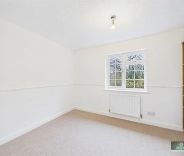 2 bedroom semi-detached house to rent - Photo 4