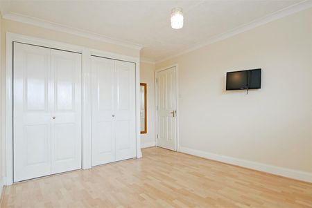 Hambledon Place, Bognor Regis, PO21 2NF - Photo 2