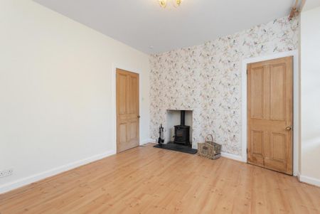 1 bedroom ground floor flat to rent - Photo 3