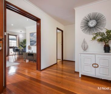 3 Stirling Road, CROYDON - Photo 2