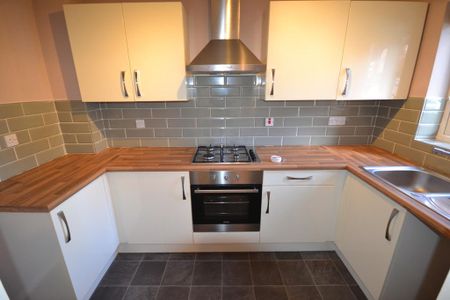 2 bedroom terraced house to rent - Photo 5