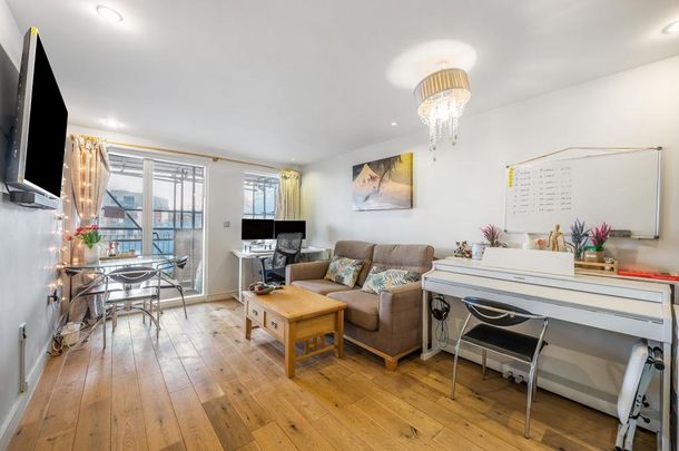 1 bedroom flat to rent - Photo 1