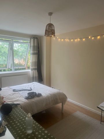 3 Bed Maisonette, Campbell Road, E3 - Photo 3