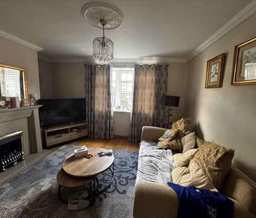 Tomswood Hill, Chigwell, Chigwell, IG6 - Photo 1