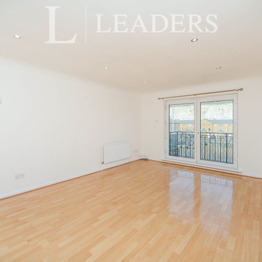2 bedroom apartment to rent Merton Court, The Strand, Brighton, BN2 - Photo 1