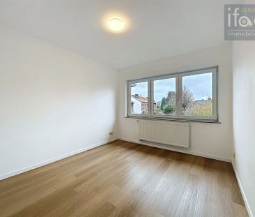 Mooi gerenoveerde woning met 4 slaapkamers en 2 badkamers. - Foto 6