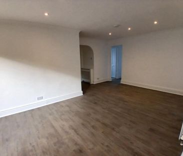 3 bedroom detached bungalow to rent - Photo 4