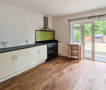 Cheyham Gardens, Cheam, Sutton, Surrey, SM2 7NH - Photo 4