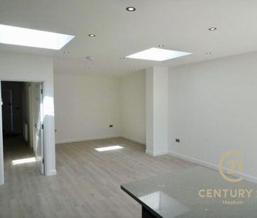 4 bedroom semi-detached house to rent - Photo 1
