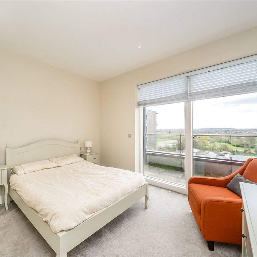 Tizzard Grove, London, SE3 9EP - Photo 1