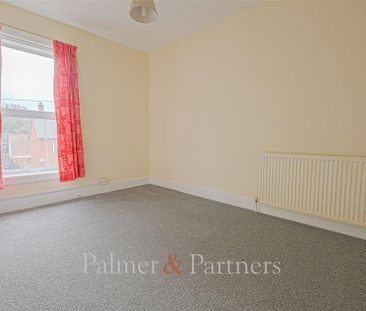 4 bedroom terraced house to rent - Photo 6