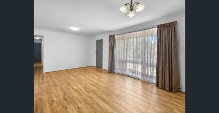 Neat & Tidy 3 Bedroom Home - Photo 2