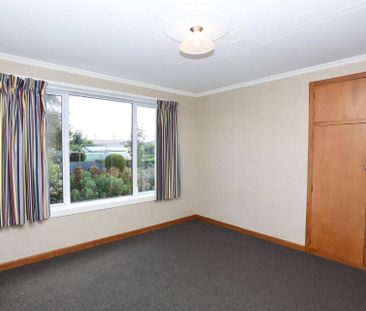 66 Meldrum Street, Winton - Photo 2