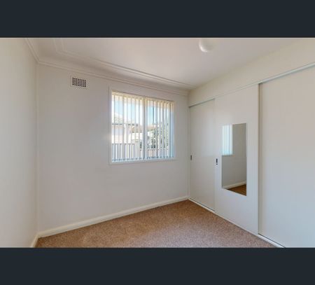 2/123 Berkeley Street, Speers Point, NSW 2284 - Photo 3
