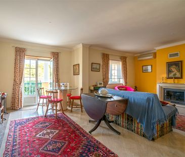 Apartamento T2 para arrendamento com móveis em condomínio com pisci... - Photo 3