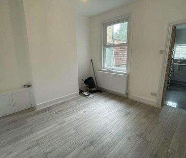 Town Road, Edmonton, N9 - Photo 1