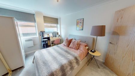 2 bedroom ground floor flat to rent - Photo 3