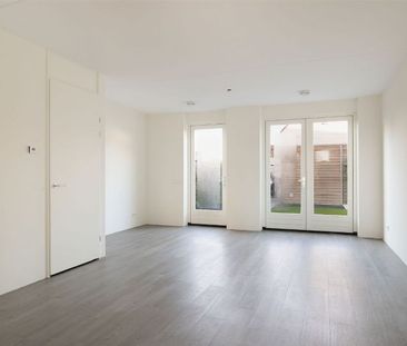 Addy Kleijngeldstraat 102, 5707 HX Helmond - Photo 2