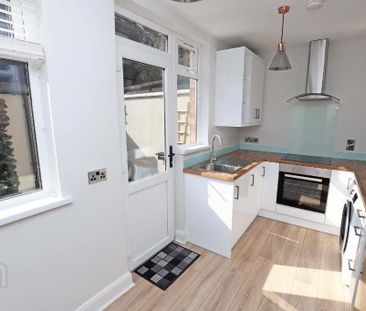 44 Olympia Drive, Belfast, BT12 6NH - Photo 4