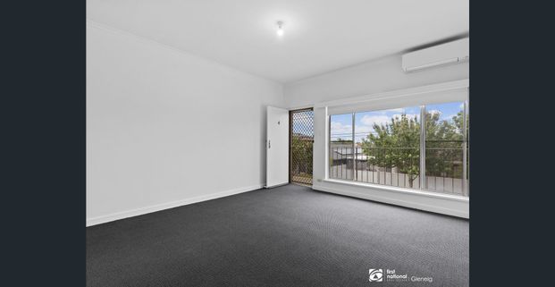 Freshly Renovated Upstairs Unit in Prime Camden Park Location - Photo 1