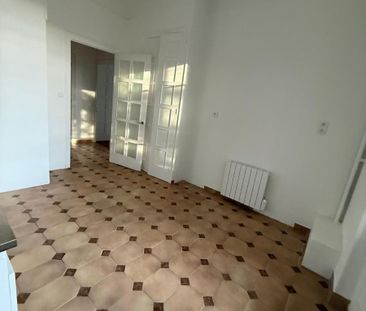 Location Appartement 3 pièces 77m² BRON 69500 - Photo 1