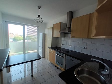 Location Appartement 4 pièces 75m² - Photo 5