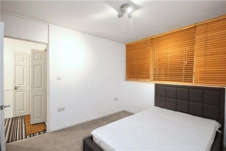 5 bedroom terraced house to rent - Photo 3
