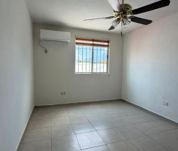 Casa en Renta en esquina con excedente, Las Lomas Sector Bosques Ga... - Photo 3