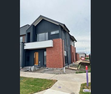 27 Corbally Road, Beveridge, Vic 3753 - Photo 3