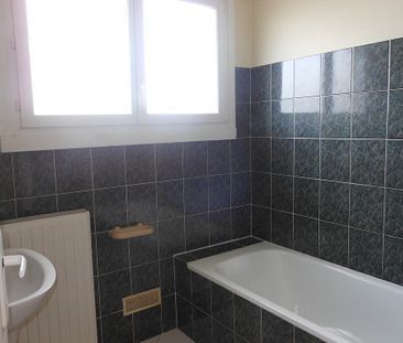 Location Appartement 3 pièces 67m² - Photo 6