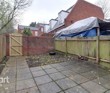 4 bedroom townhouse to rent - Photo 1