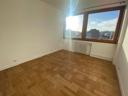 Location Appartement 4 pièces 90m² LAMBERSART 59130 - Photo 1