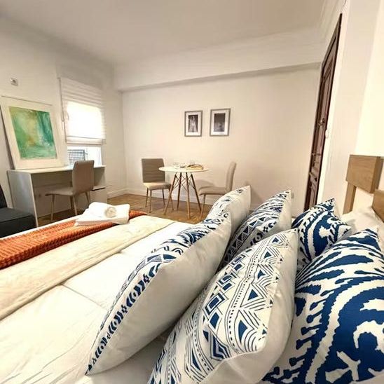 Avenida de Fuenlabrada, Leganés, Community of Madrid 28912 - Photo 1