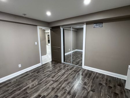 For Lease - 6289 Donway Drive Unit# Basement, Mississauga, Ontario - Photo 2