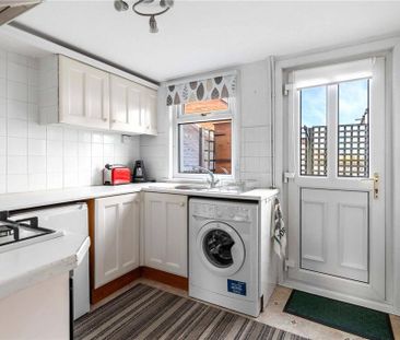 1 bedroom terraced house to rent - Photo 5